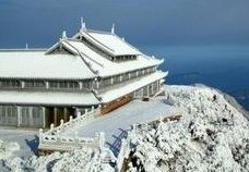 雪后峨眉 古雅神奇
